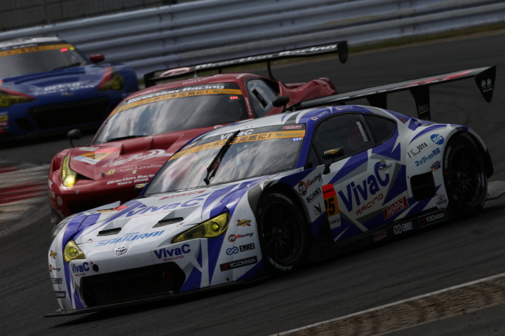決勝レース: 土屋武士／松井孝允組（GT300クラス・VivaC 86 MC）
