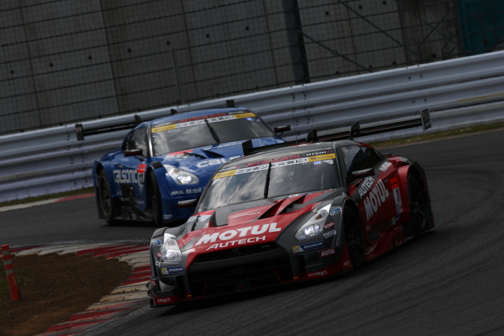 決勝レース: 松田次生／ロニー・クインタレッリ組（GT500クラス・MOTUL AUTECH GT-R）
