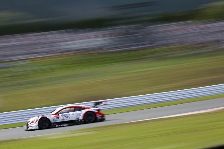 決勝レース: 平手晃平／ヘイキ・コバライネン組（GT500クラス・DENSO KOBELCO SARD RC F）