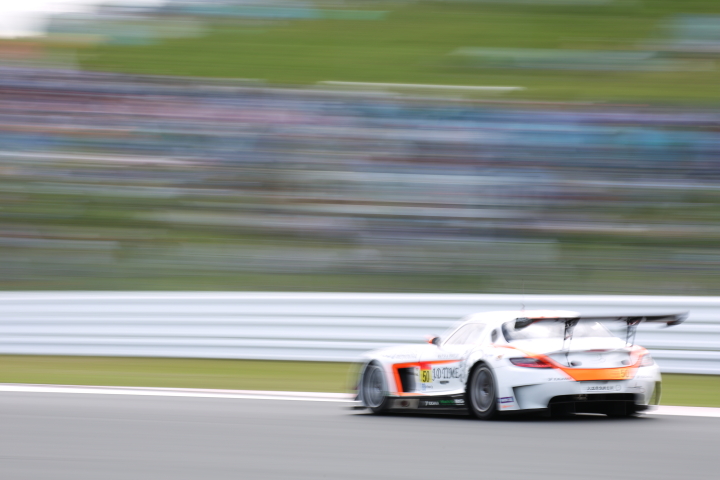 決勝レース: 加納政樹／ナニン・インドラ・パユーング／安岡秀徒組（GT300クラス・SKT EXE SLS）