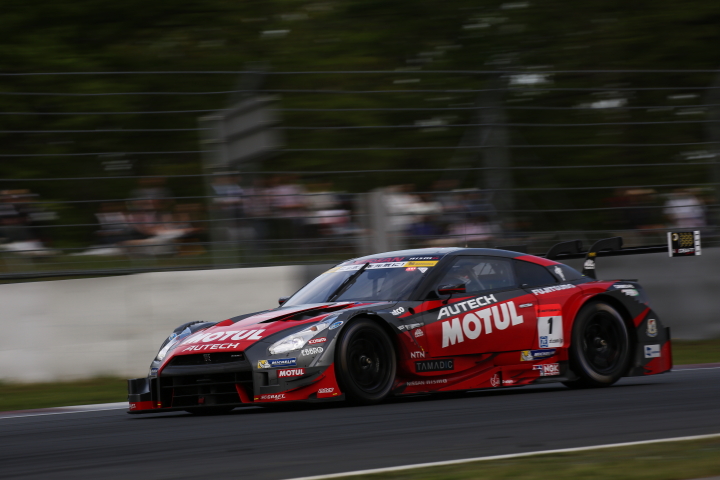 決勝レース: 松田次生／ロニー・クインタレッリ組（GT500クラス・MOTUL AUTECH GT-R）