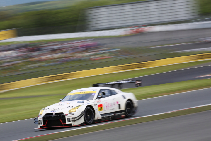 決勝レース: 高森博士／田中勝輝／柴田優作組（GT300クラス・DIJON Racing GT-R）