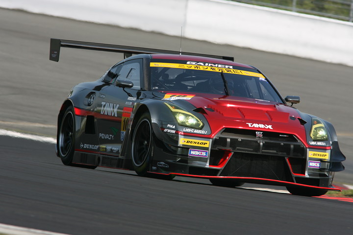 GT300クラス予選3位はGAINER TANAX GT-Rのアンドレ・クート／千代勝正／富田竜一郎組