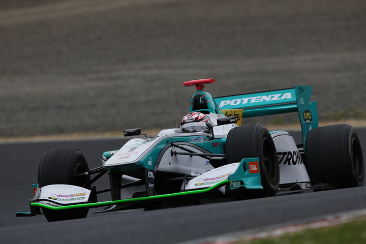 フリー走行1回目: 中嶋一貴の代役として3年ぶりにSFに復帰した大嶋和也（PETRONAS TOM’S SF14）は16位