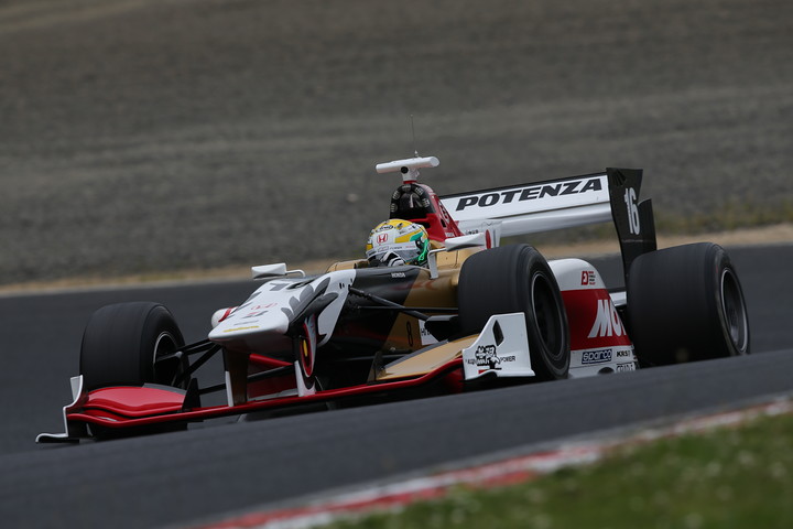 フリー走行1回目: 3位は山本尚貴（TEAM 無限SF14）