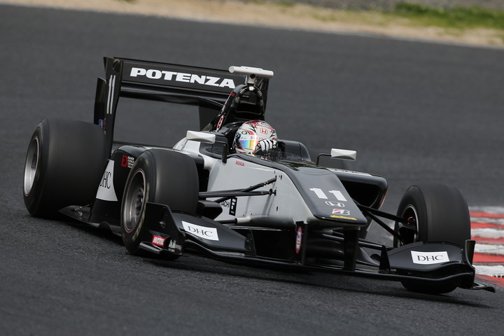 フリー走行2回目: 3位は伊沢拓也（REAL SF14）