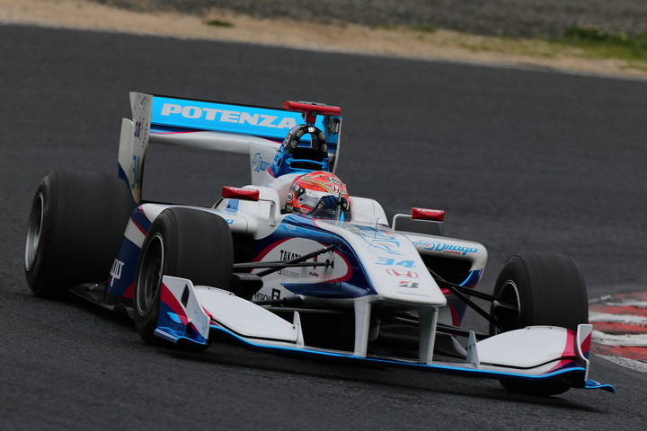 フリー走行2回目: 2位は小暮卓史（DRAGO CORSE SF14）