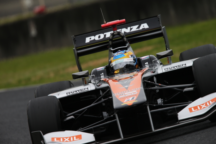 フリー走行: 石浦宏明（P.MU/CERUMO・INGING SF14）