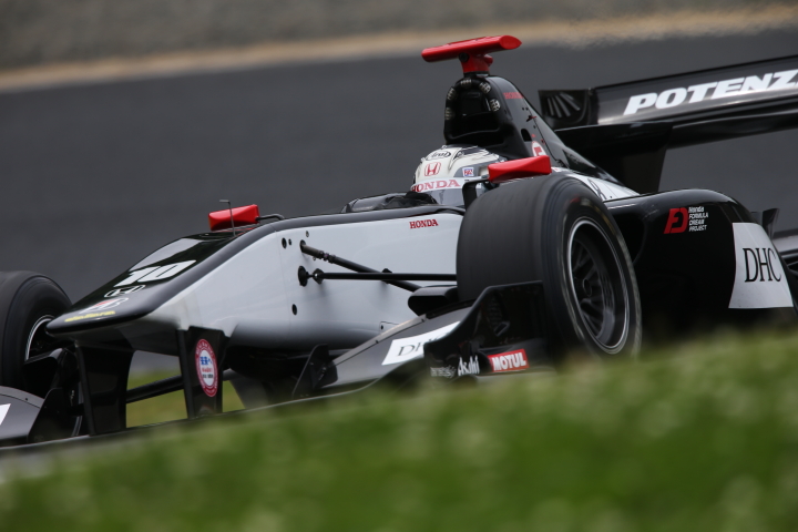 フリー走行: 塚越広大組（noneクラス・REAL SF14）