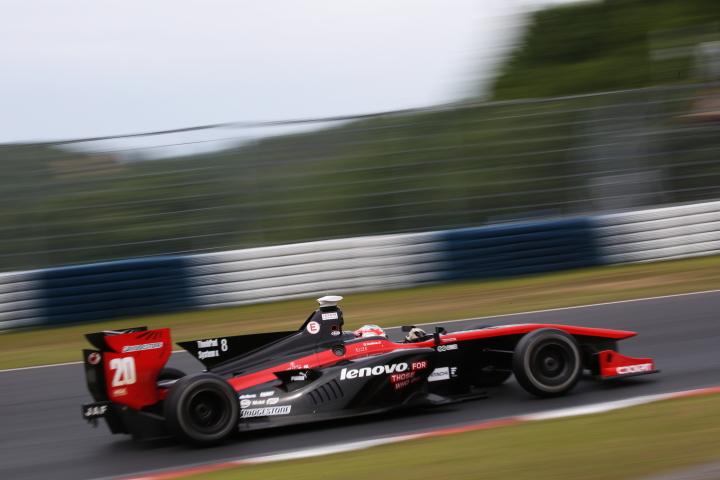 ノックアウト予選: アンドレア・カルダレッリ（LENOVO TEAM IMPUL SF14）