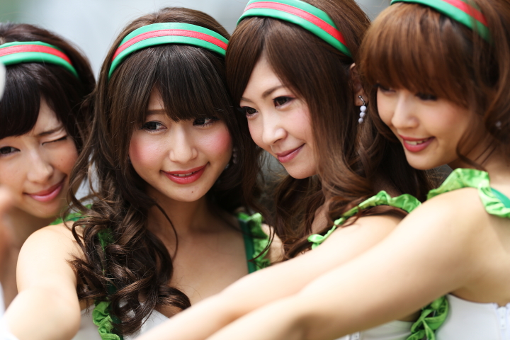 ピットウォーク: レースクイーン