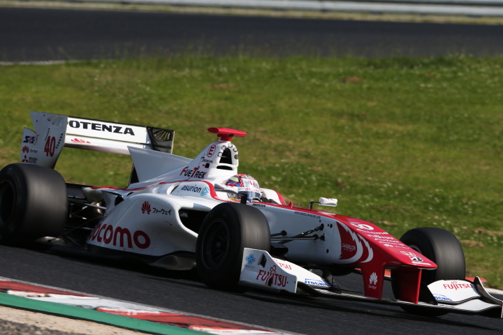 決勝レース: 野尻智紀（DOCOMO DANDELION M40S SF14）