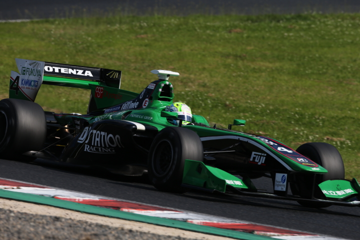 決勝レース: ウィリアム・ブラー（FUJI×D'station KONDO SF14）