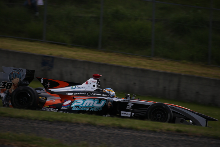 決勝レース: 石浦宏明（P.MU/CERUMO・INGING SF14）