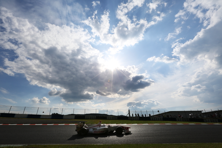 決勝レース: 野尻智紀（DOCOMO DANDELION M40S SF14）