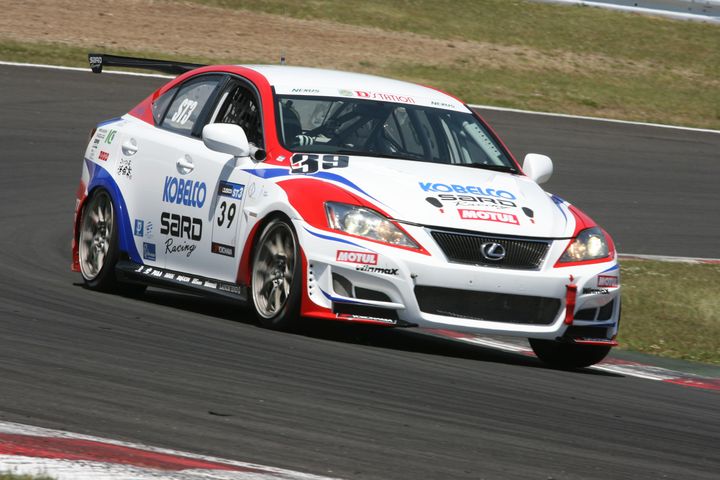 ST-3クラスの柴田優作／片山義章／平手晃平組（SARD Racing IS350）は練習走行でクラッシュ、予選に出走できず