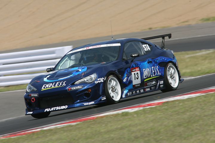 ST-4クラス優勝は山内英輝／村田信博／島谷篤史組（ENDLESS.ADVAN.86）