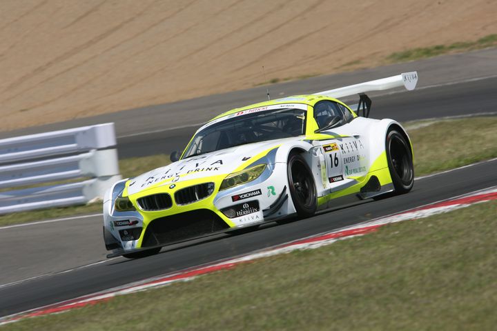 総合≈ST-Xクラス優勝は西田裕正／片岡龍也／阿部翼組（REAF REAL ESTATE KiiVA BMW）