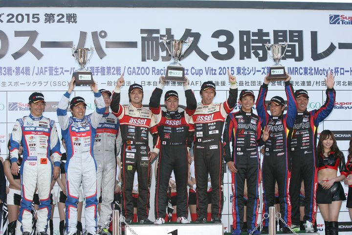 ST-3クラスの表彰式