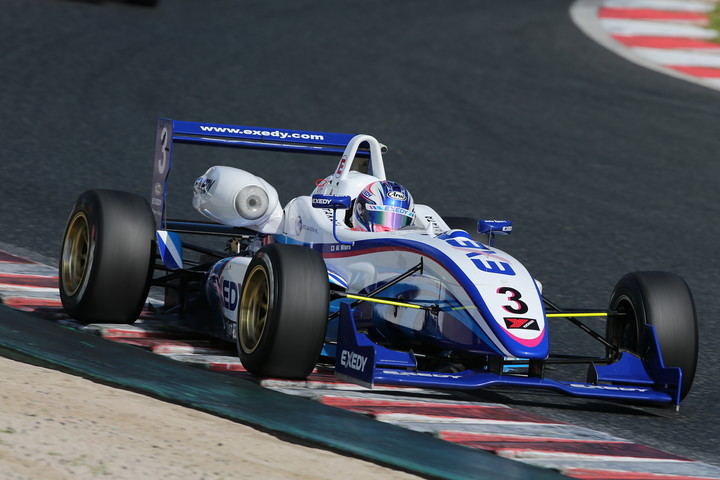 Nクラス決勝2位は三浦愛（EXEDY RACING F307）