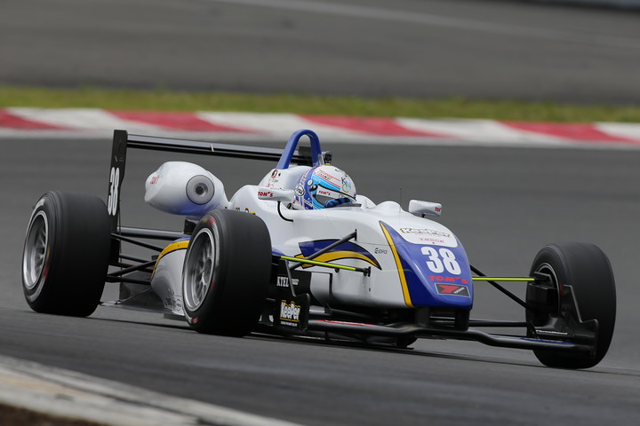 Nクラス予選2位は小河諒（KeePer TOM'S F306）