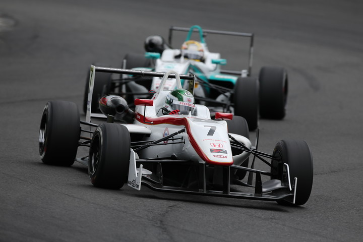 決勝4位は福住仁嶺（HFDP RACING F312）