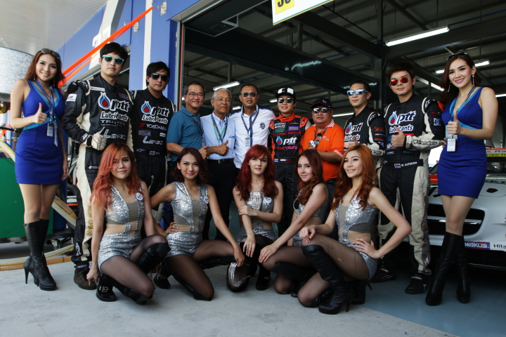 ピットウォーク: レースクイーン