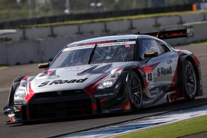 公式予選: 本山哲／柳田真孝組（GT500クラス・S Road MOLA GT-R）