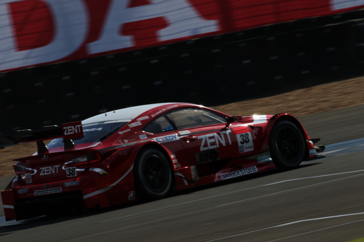 公式予選: 立川祐路／石浦宏明組（GT500クラス・ZENT CERUMO RC F）