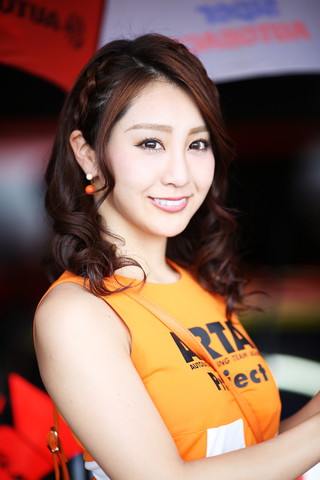 ピットウォーク: レースクイーン