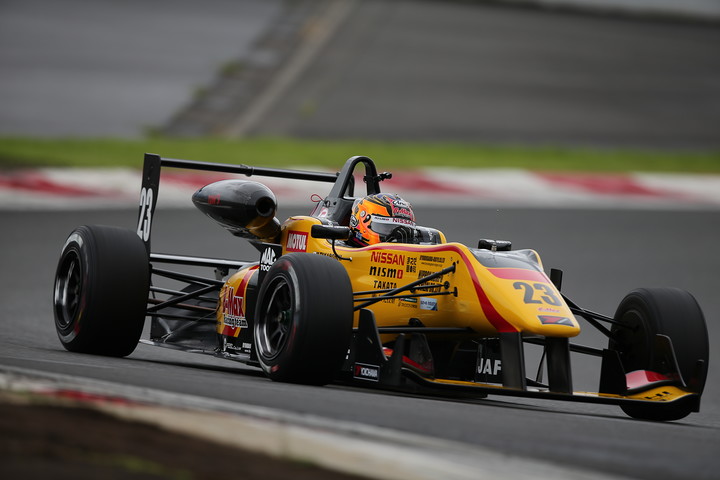 ポールポジションは高星明誠（B-MAX NDDP F3）