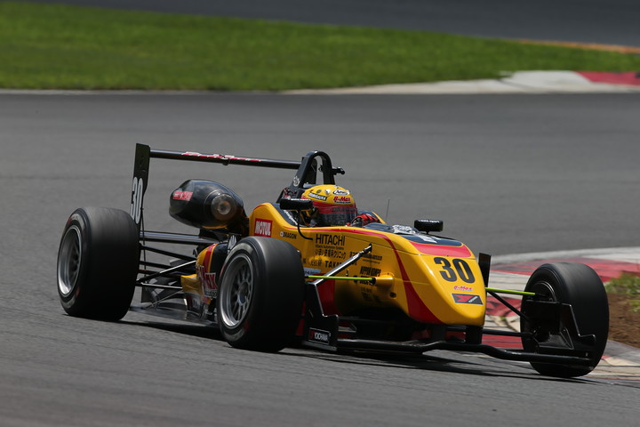 Nクラス決勝3位はドラゴン（B-MAX RACING F308）