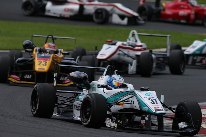 21周の決勝レースがスタートした。ホールショットを奪ったのはニック・キャシディ