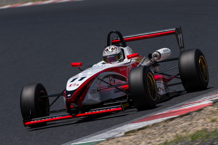 優勝は牧野任祐（DODIE制動屋ルーニーMYST・JSS）