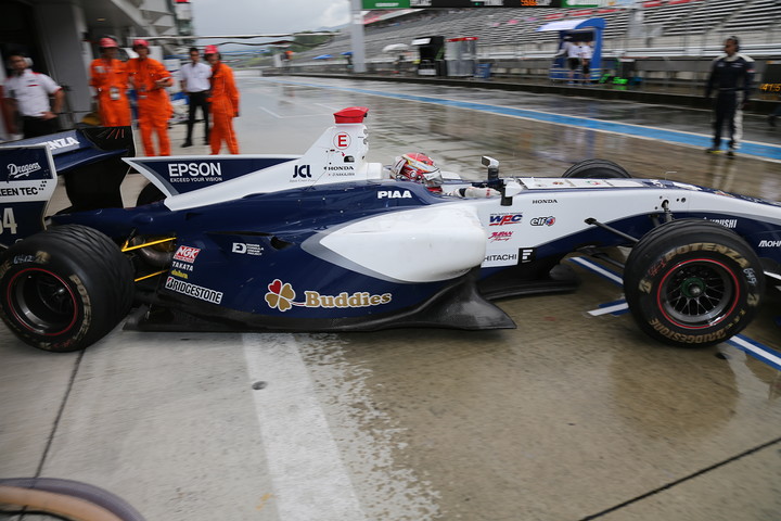 予選3位の中嶋大祐（NAKAJIMA RACING SF14）