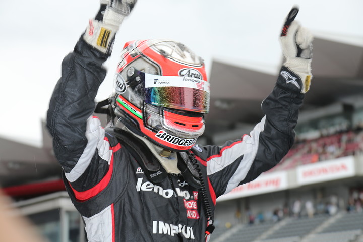 ポールポジションを獲得したアンドレア・カルダレッリ（LENOVO TEAM IMPUL SF14）