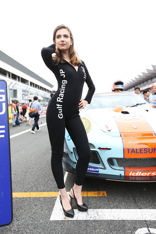 ピットウォーク & GT Asia グリッドウォーク: レースクイーン