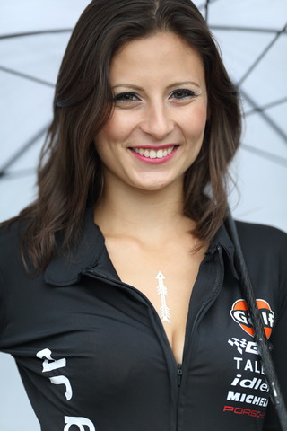 ピットウォーク & GT Asia グリッドウォーク: レースクイーン