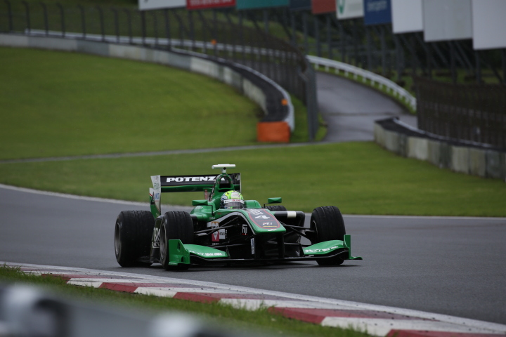 ノックアウト予選Q1: ウィリアム・ブラー（FUJI×D'station KONDO SF14）