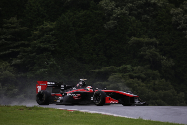 ノックアウト予選Q2: アンドレア・カルダレッリ（LENOVO TEAM IMPUL SF14）