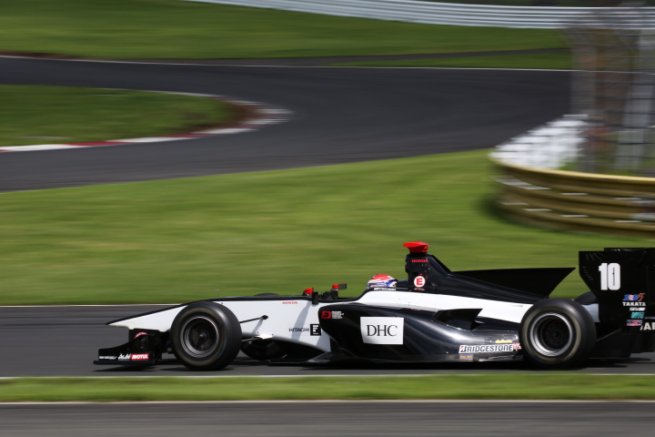 フリー走行2回目: 塚越広大（REAL SF14）