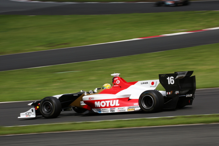 フリー走行2回目: 山本尚貴（TEAM 無限SF14）