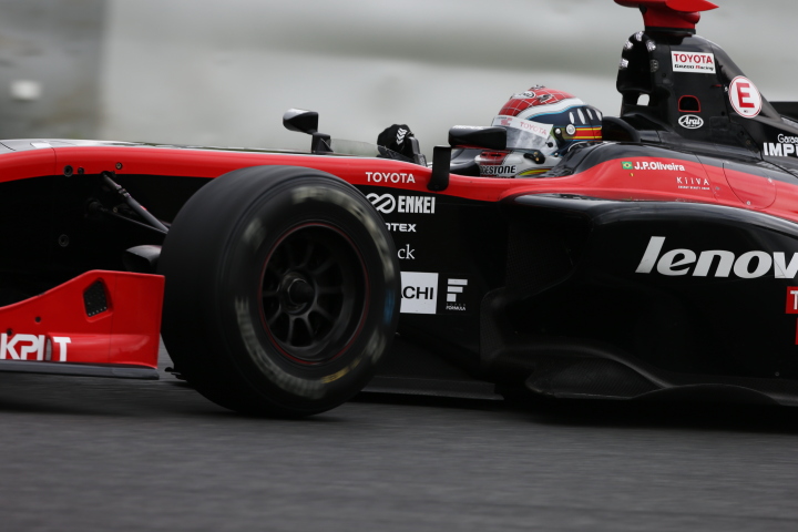 決勝レース: ジョアオ・パオロ・デ・オリベイラ（LENOVO TEAM IMPUL SF14）