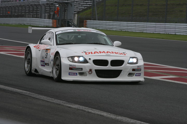 フリー走行: ST-1クラスの坂本祐也 ／池田大祐／石原将光／余郷敦組（DIAMANGO BMW Z4）