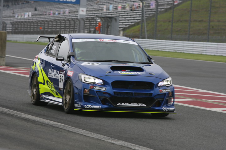 フリー走行: ST-2クラストップタイムは大澤学／松田晃司／吉田寿博／山野哲也組（DAMD MOTUL ED WRX STI）