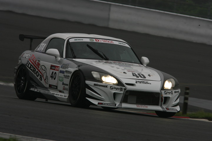 ST-4クラスのポールポジションは藤田竜樹／吉本晶哉／石川京侍／寺西玲央組