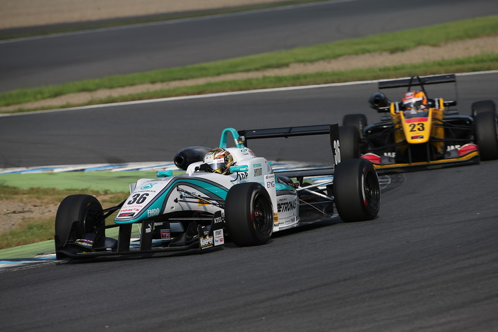 山下健太と高星明誠の3位争い