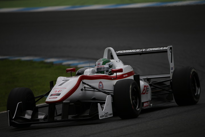 優勝は福住仁嶺（HFDP RACING）