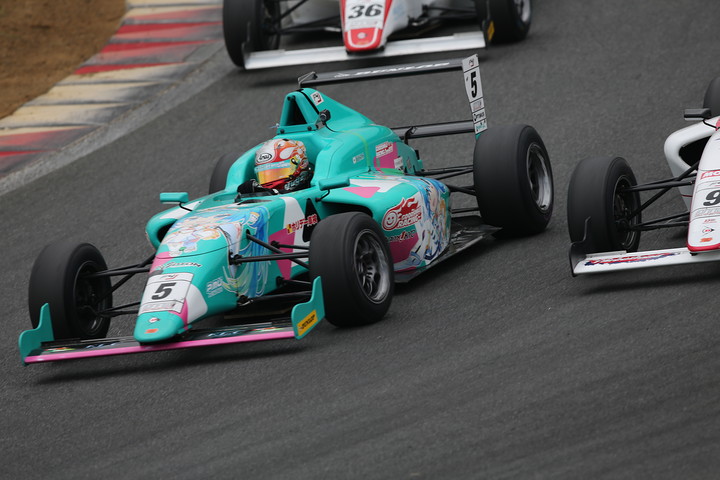 決勝3位は平木湧也（GSR初⾳ミクホリデー⾞検 F110）