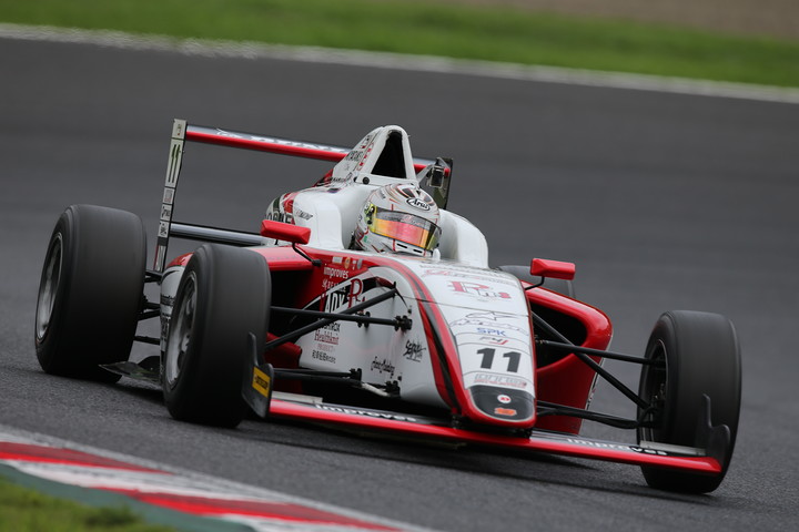 第7戦予選2位、第8戦ポールポジションの牧野任祐（DODIE・インプローブス・RN-S）